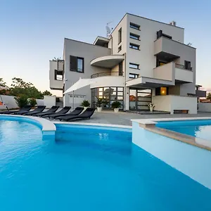 Menalo Zaton (Zadar)